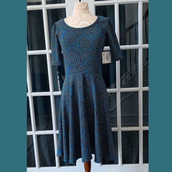 NWT LuLaRoe Nicole size M - Picture 1 of 3